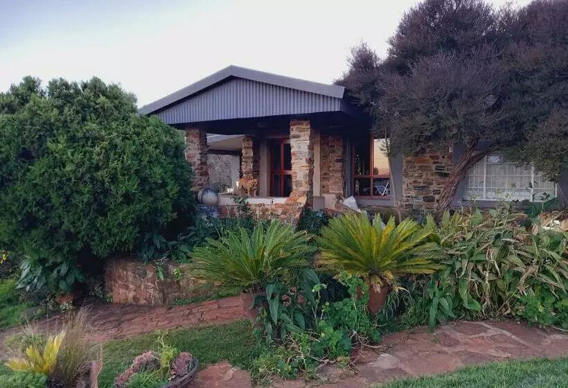 ホテル Goats Haven Guesthouse Halfway Between The Kruger And Or Tambo Airport