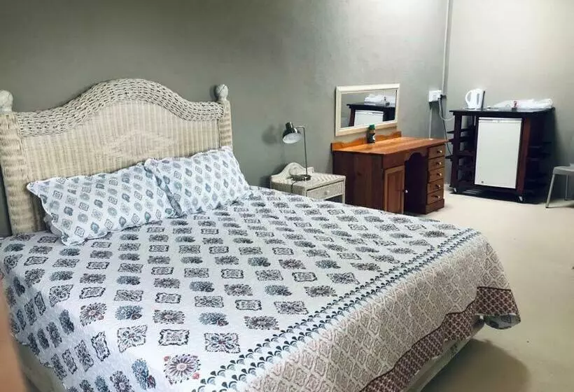ホテル Goats Haven Guesthouse Halfway Between The Kruger And Or Tambo Airport