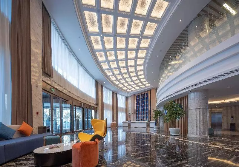 Hotelli Holiday Inn Express Zhengzhou Guancheng By Ihg