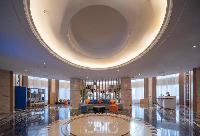 Hotelli Holiday Inn Express Zhengzhou Guancheng By Ihg