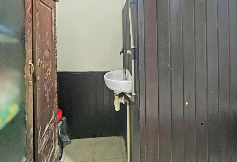 酒店 Spot On 91793 Maila Homestay