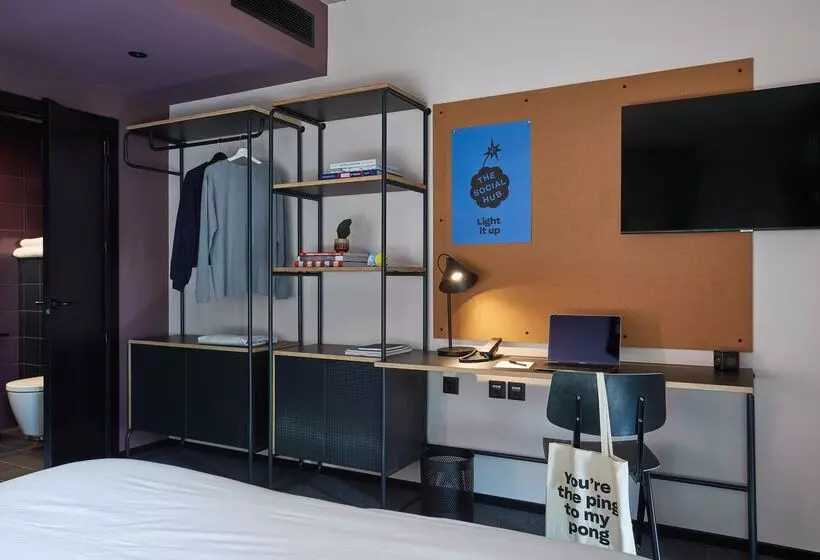 هتل The Social Hub Barcelona Poblenou