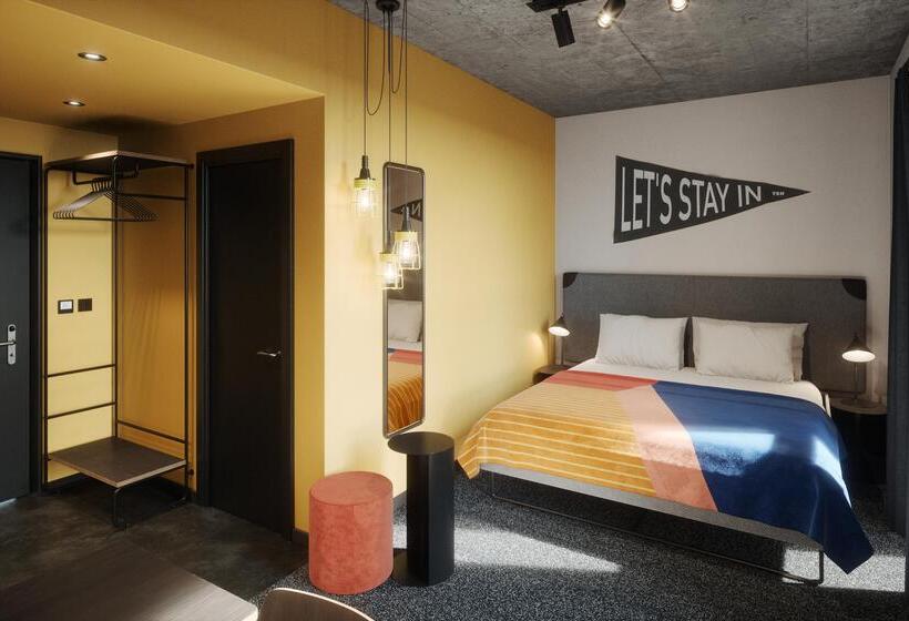 هتل The Social Hub Barcelona Poblenou