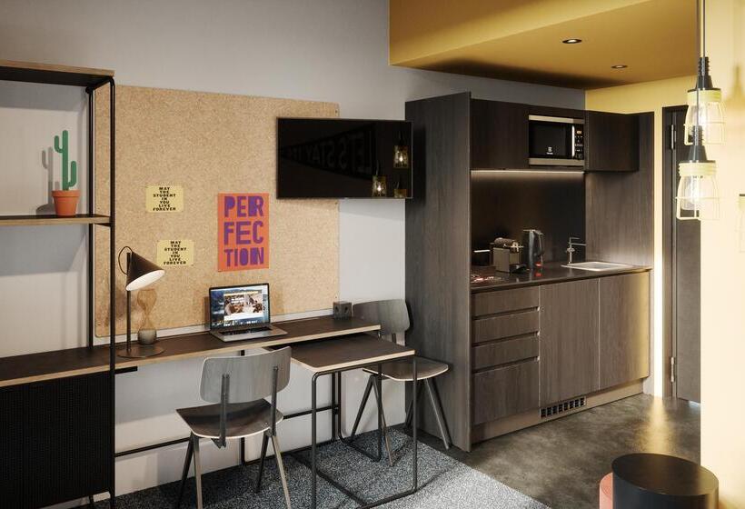 هتل The Social Hub Barcelona Poblenou