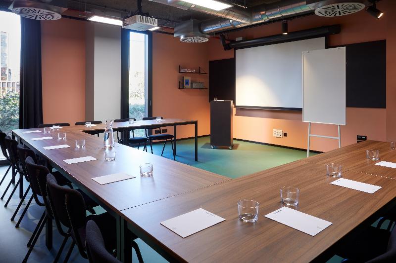 هتل The Social Hub Barcelona Poblenou