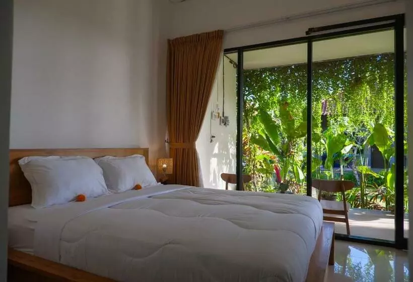 ペンション Dana S House