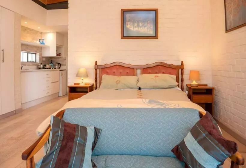 پانسیون Nature On The Hill