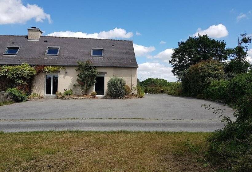 بنسيون Aux Chambres Du Chadoux De Chateaubourg