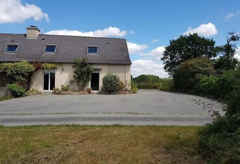 ペンション Aux Chambres Du Chadoux De Chateaubourg