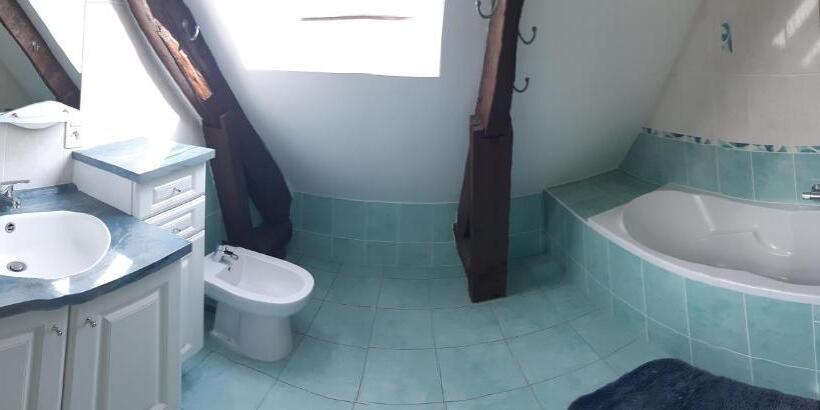 بنسيون Aux Chambres Du Chadoux De Chateaubourg