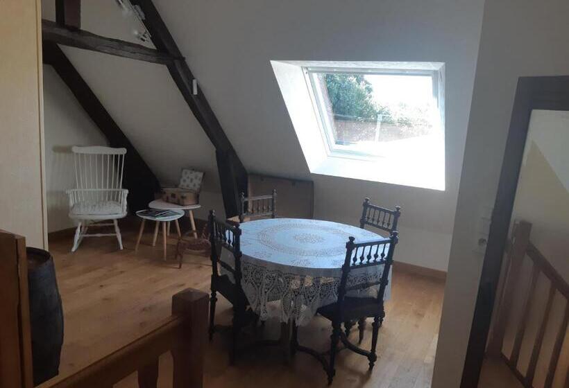 بنسيون Aux Chambres Du Chadoux De Chateaubourg