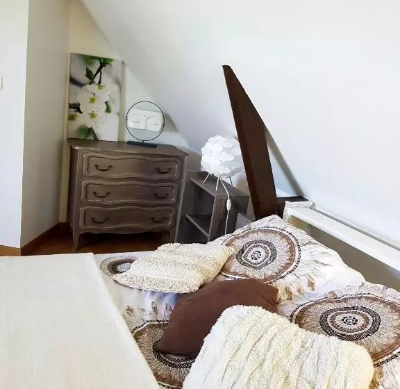 ペンション Aux Chambres Du Chadoux De Chateaubourg