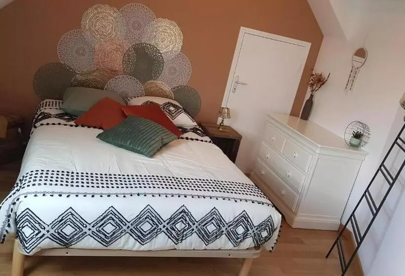 ペンション Aux Chambres Du Chadoux De Chateaubourg