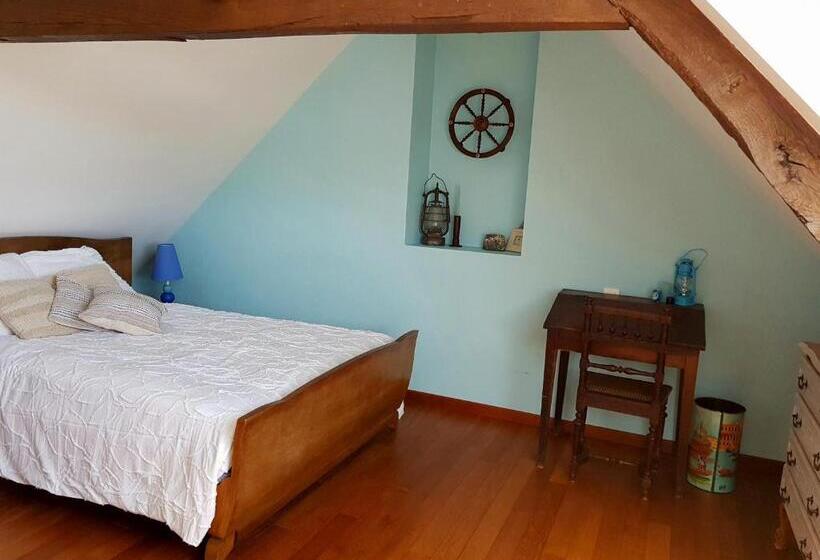 بنسيون Aux Chambres Du Chadoux De Chateaubourg