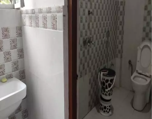 Aamiaismajoitus (B&B) Blue Pine Tourist Lodge By Stayapart , Sitapur 7 Kms Short Of Gaurikund