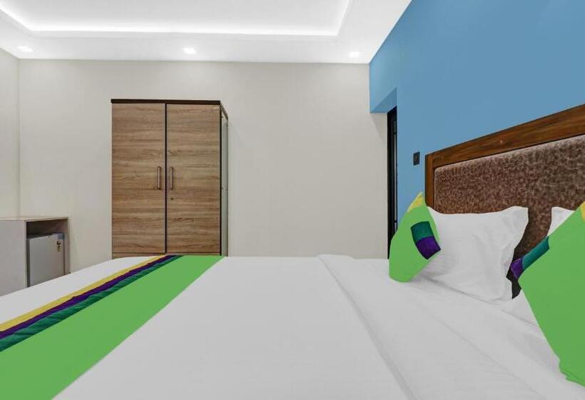 Hotel Treebo Pushpak Service Apartment