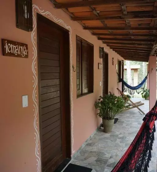 ユースホステル Casa Das Irmãs   Só Mulheres   Women Only