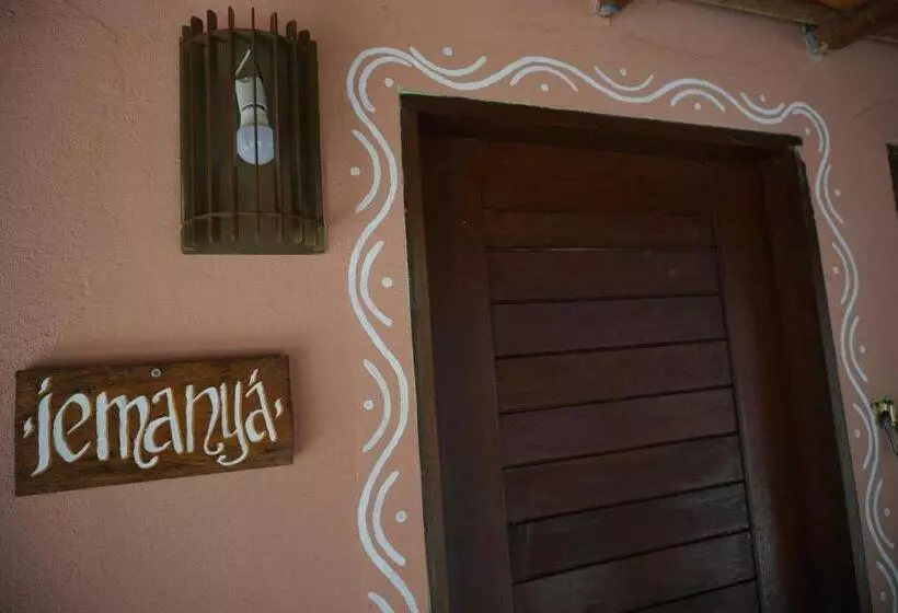 ユースホステル Casa Das Irmãs   Só Mulheres   Women Only