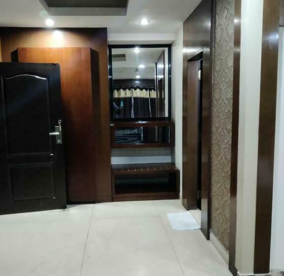 호텔 Ambassador Kalyani By Wb Inn