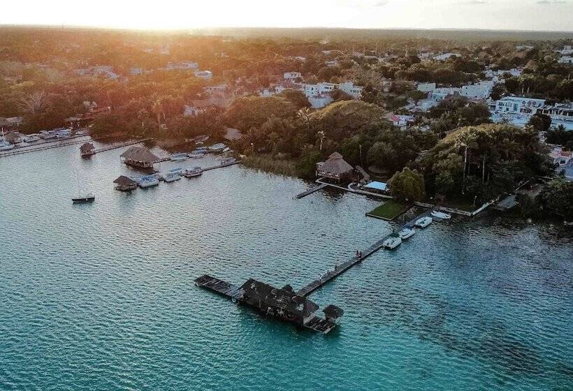 Отель Naomi City Center