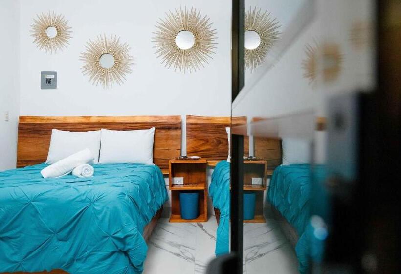 Отель Naomi City Center