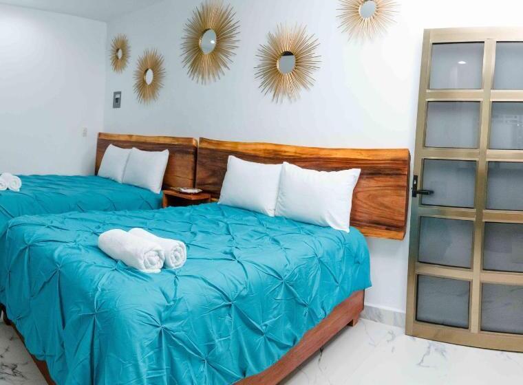 Отель Naomi City Center