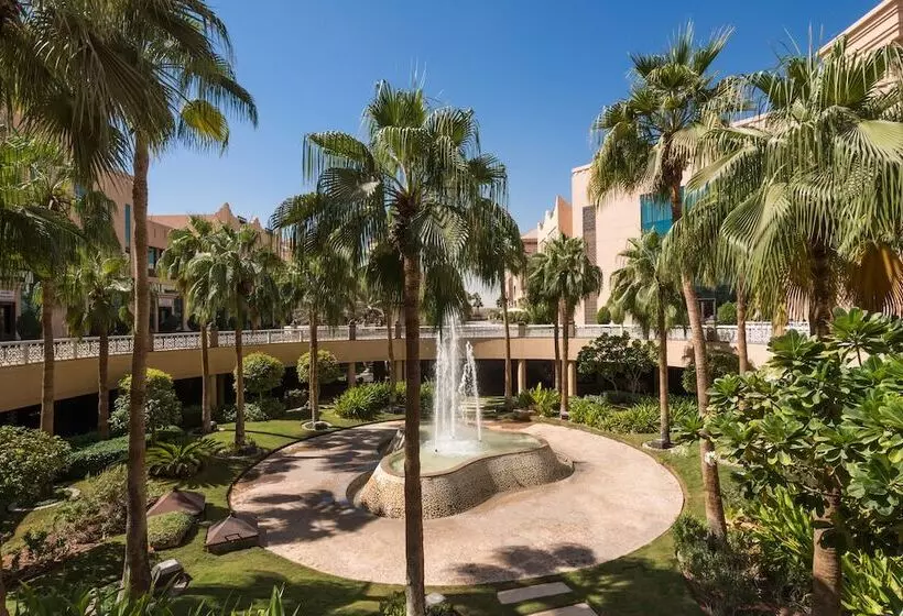 בית מלון כפרי Al Mashreq Boutique