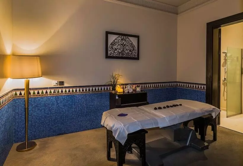 בית מלון כפרי Al Mashreq Boutique