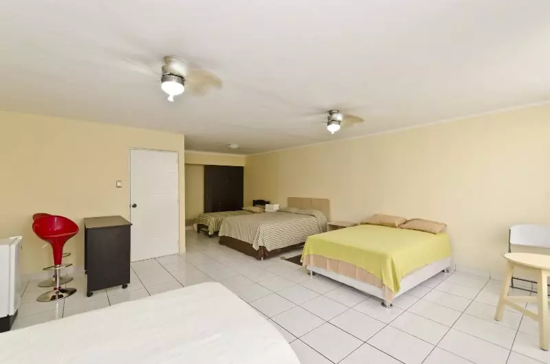 בית מלון כפרי Razz B&b Miraflores