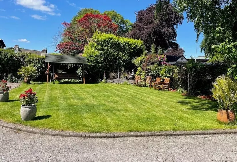 هتل Beaumont Guest House Free Off Site Health Club Adults Only