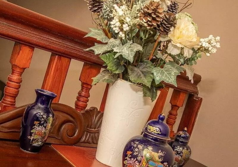 هتل Beaumont Guest House Free Off Site Health Club Adults Only