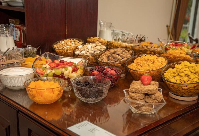 בית מלון כפרי Beaumont Guest House   Free Off Site Health Club   Adults Only