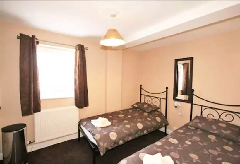 酒店 Central Studios Gloucester Road By Roomsbooked Free Parking