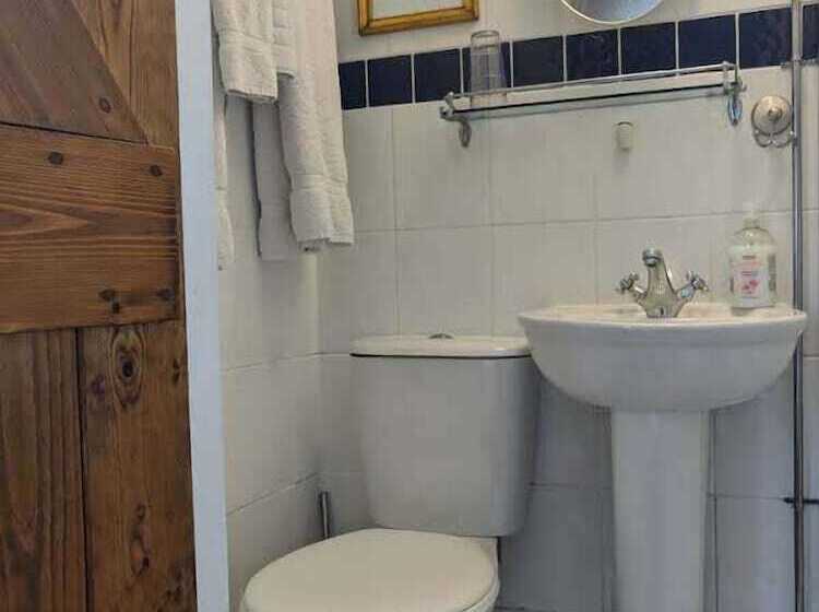 هتل The Sycamore Guest House