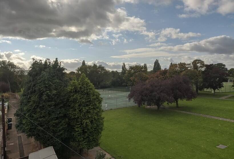 هتل The Sycamore Guest House