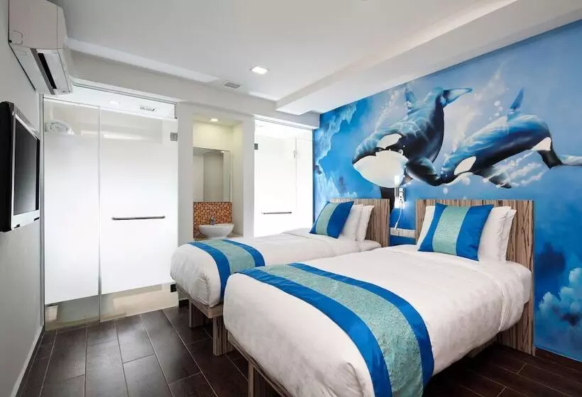 هتل Clover The Arts