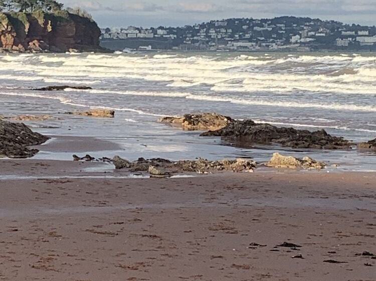 בית מלון כפרי Crown Lodge