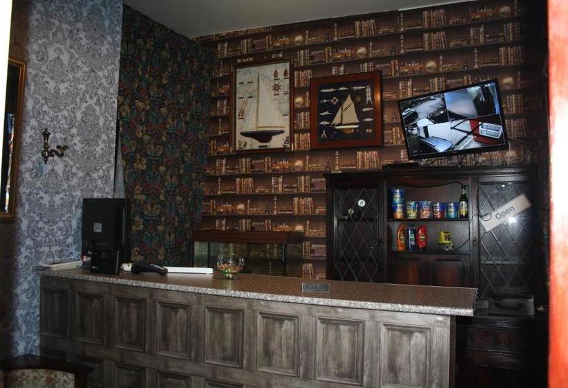 فندق East Midlands Guesthouse