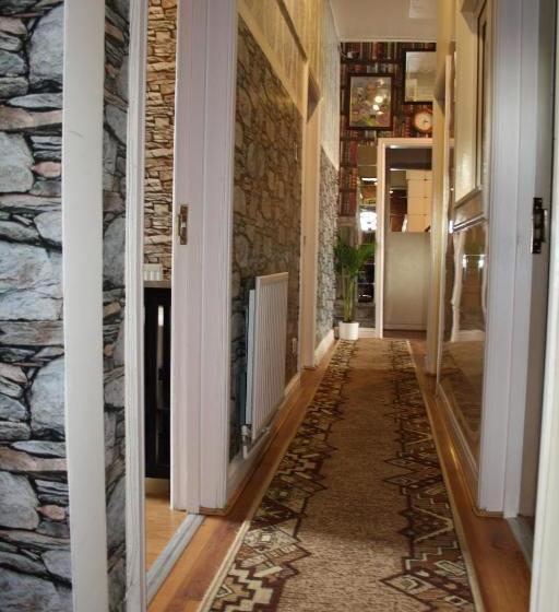 فندق East Midlands Guesthouse