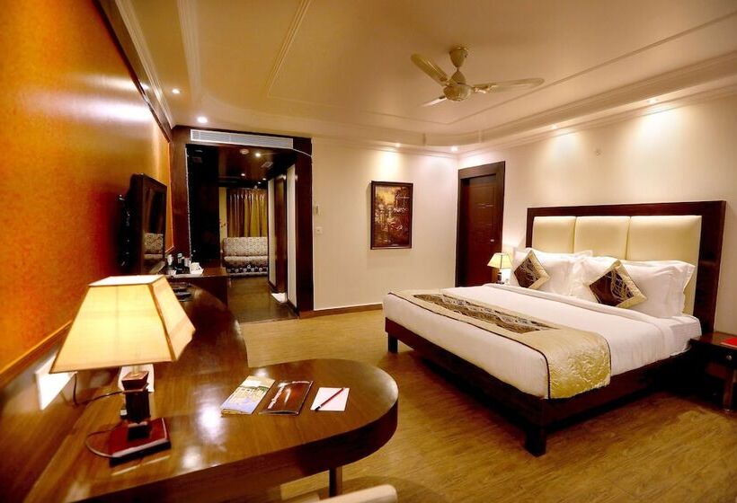 هتل Golden Tulip Haridwar