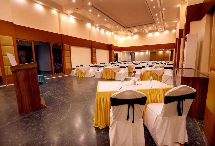 هتل Golden Tulip Haridwar