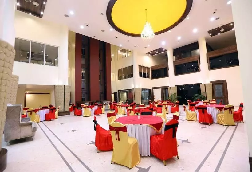 酒店 Golden Tulip Haridwar