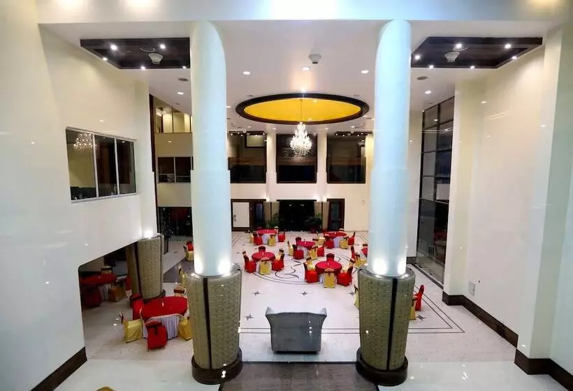 酒店 Golden Tulip Haridwar