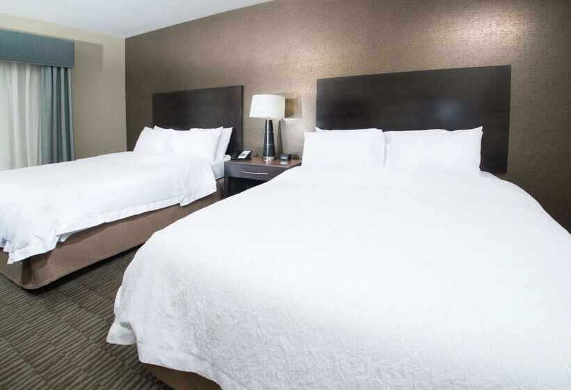 Отель Hampton Inn Hernando
