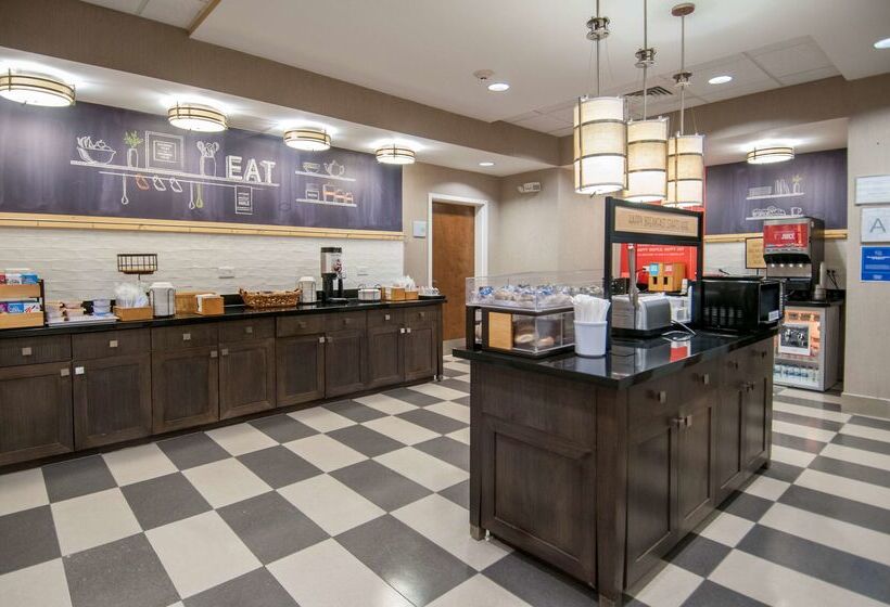 Отель Hampton Inn Hernando