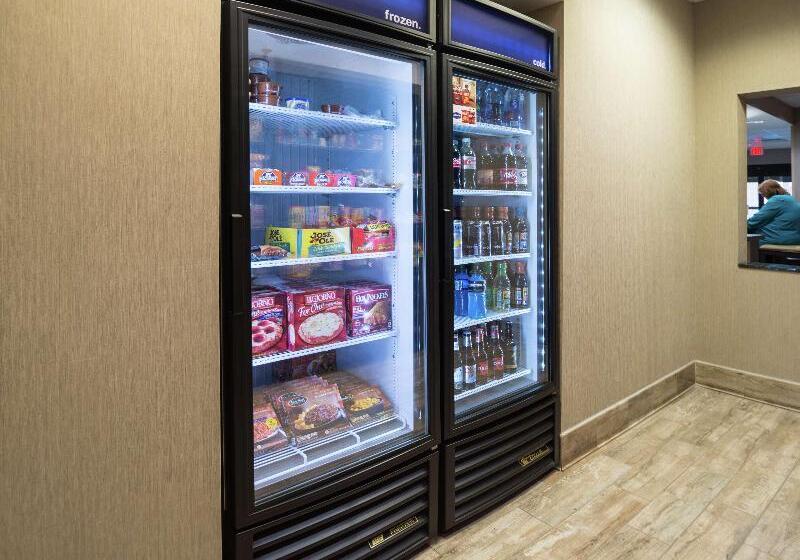 Отель Hampton Inn Hernando