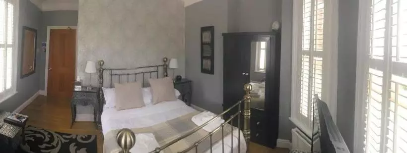 호텔 Lakeside Guest House