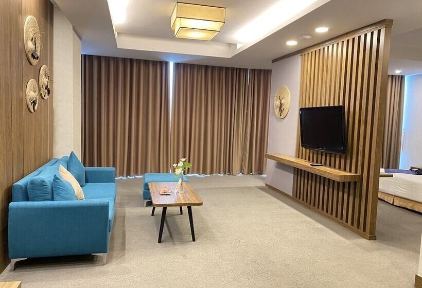 فندق Muong Thanh Grand Xa La