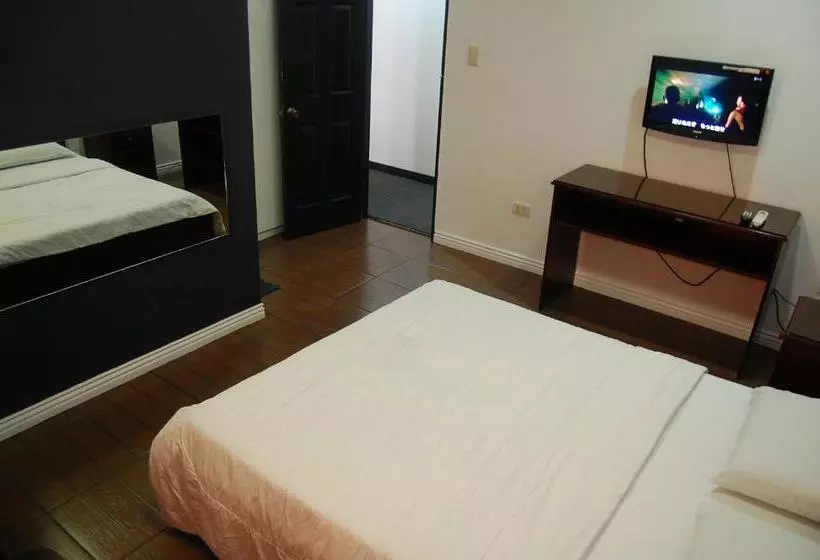 Отель Rumi Apartelle