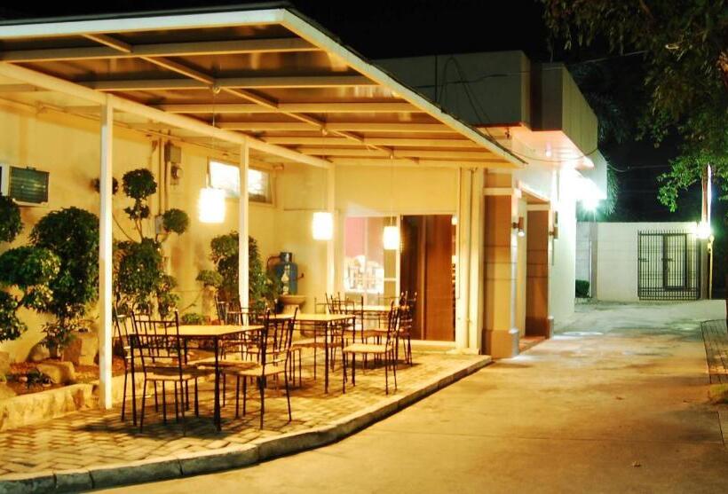 فندق Rumi Apartelle